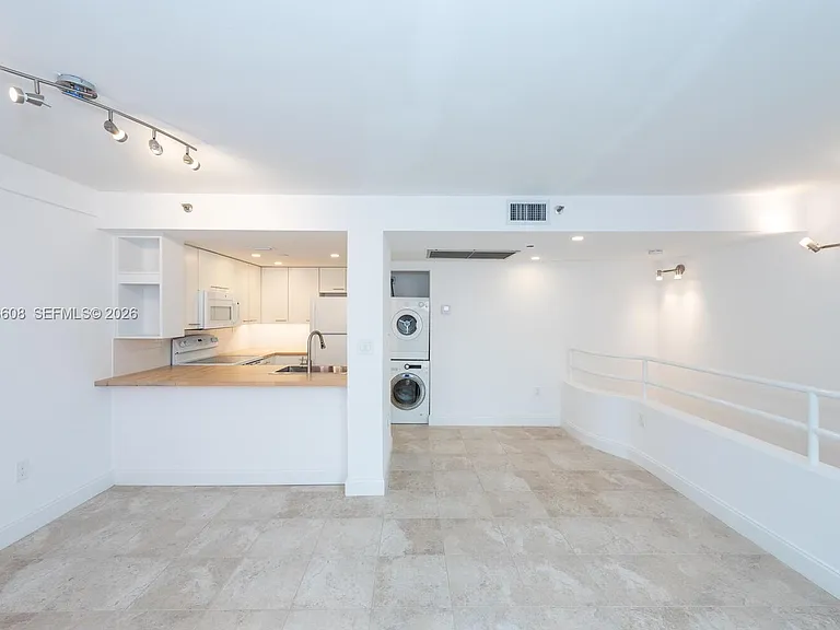 2801 Florida Ave #411 — Photo 15