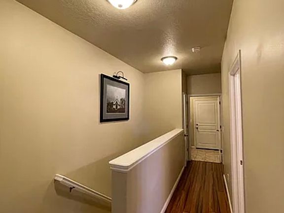 2nd image of 3019 S Ashburton Ln