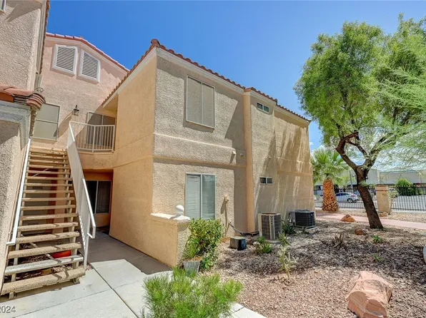 8452 Boseck Dr Unit 282, Las Vegas, NV 89145