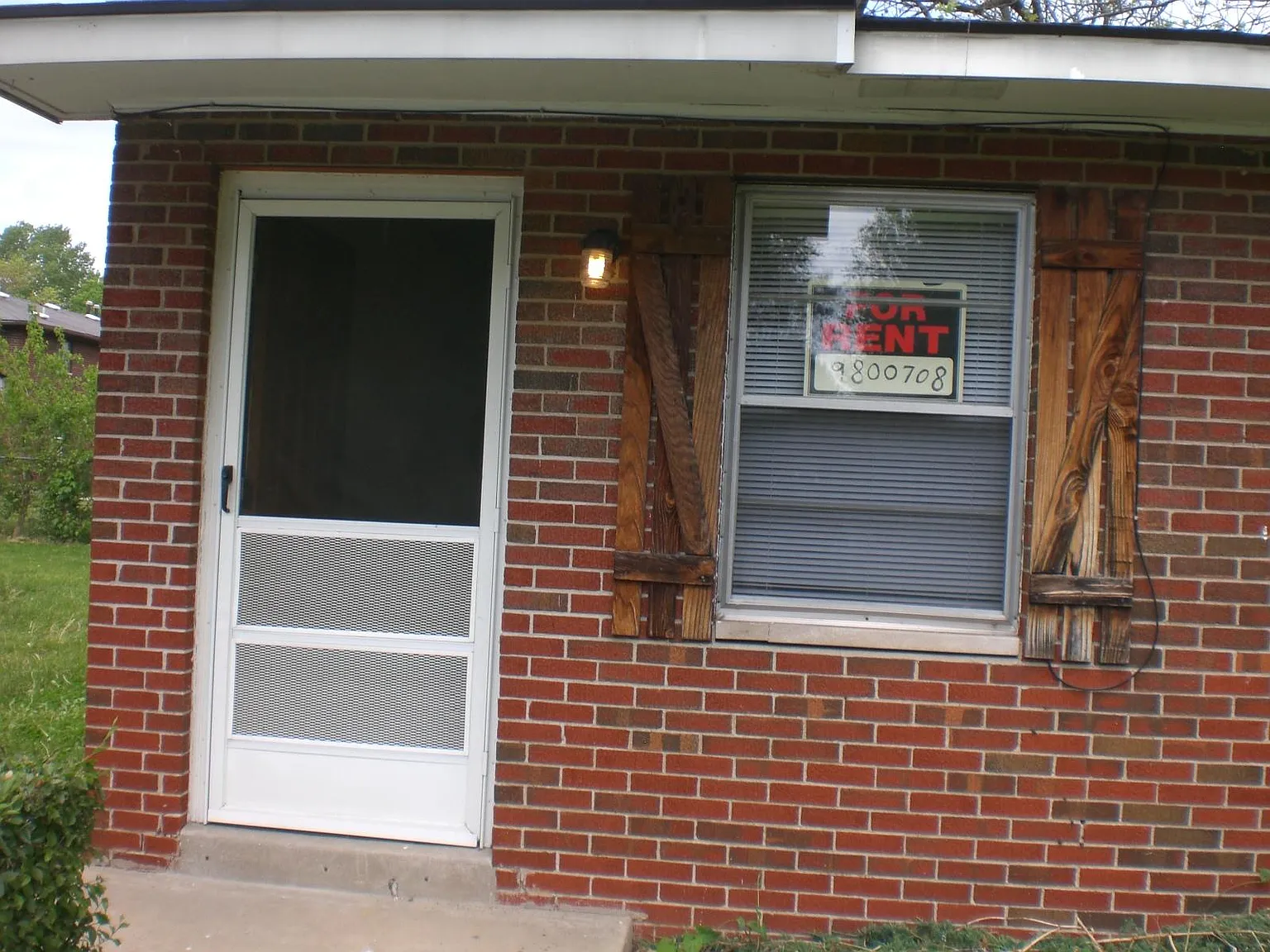 4065 Bruene Ave — Photo 4