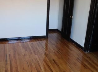 848 W Montrose Ave #2, Chicago, IL 60613