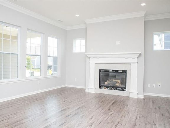 This photo is of a Hillcrest floor plan Estridge built previously.