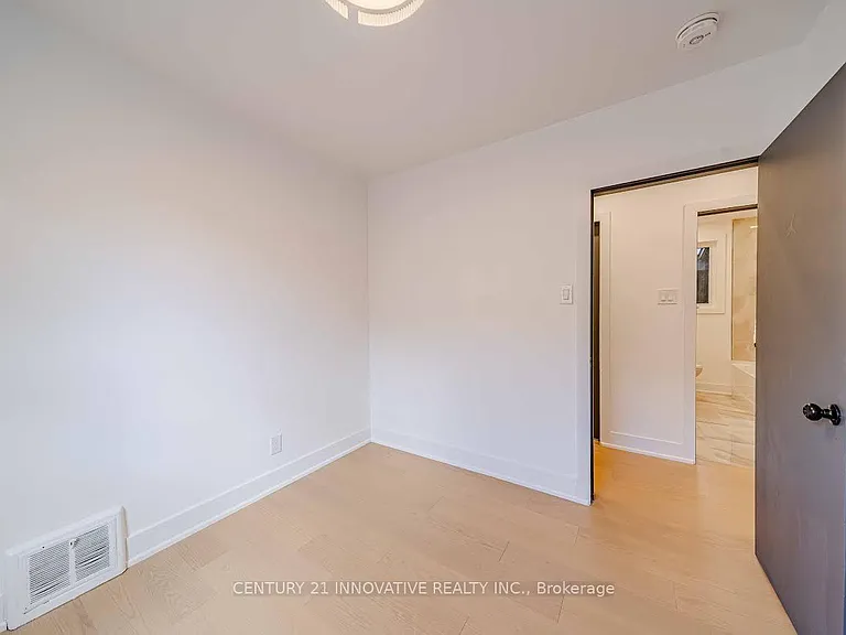 57 Leahann Dr #MAIN FLOOR — Photo 17