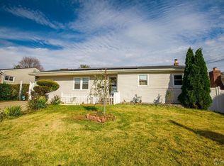 22 Clemson Rd, Parlin, NJ 08859