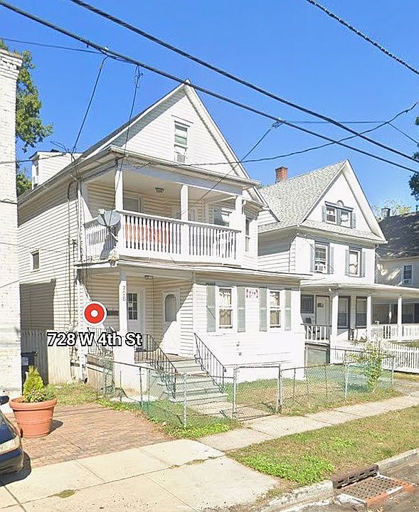 2nd image of 728 W 4th St