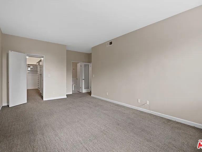 1830 Westholme Ave #101 — Photo 15