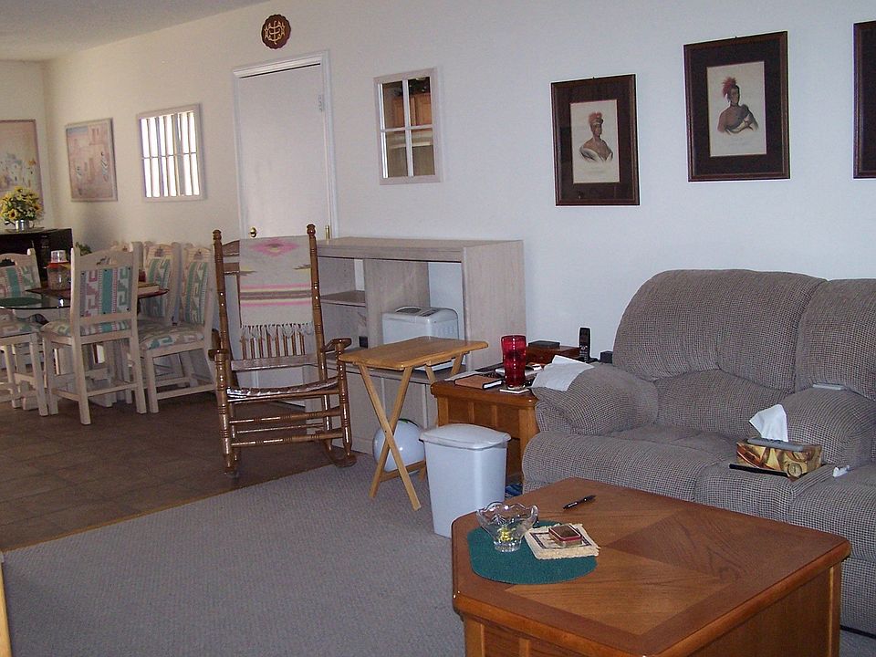 Living room/ Dinning Room