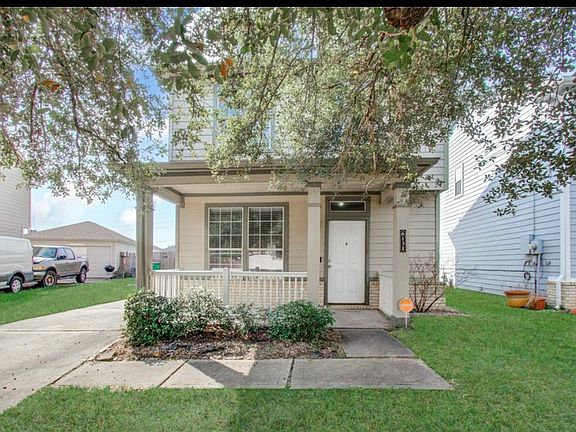 3rd image of 6131 Scotchwood Dr
