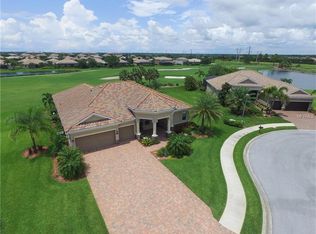 8313 Heritage Grand Pl, Bradenton, FL 34212