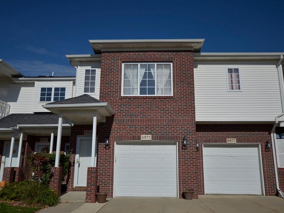 1st image of 5571 Twin Oaks Dr