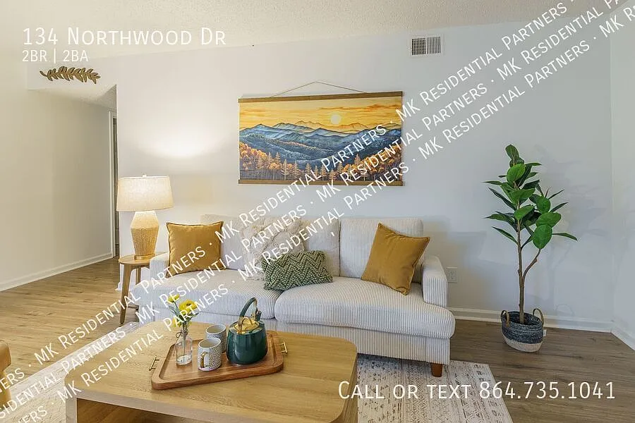 Leasing — Photo 3