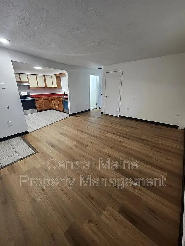 2 bed, 1.0 bath, 900 sqft, $1,650 — Photo 4