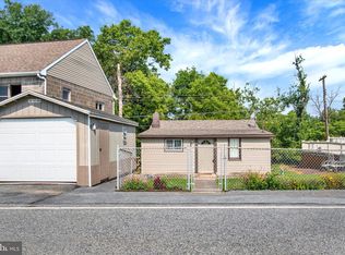 19 Berkley Park Rd, Reading, PA 19605