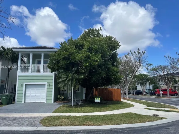 390 NE 35th Ave, Homestead, FL 33033