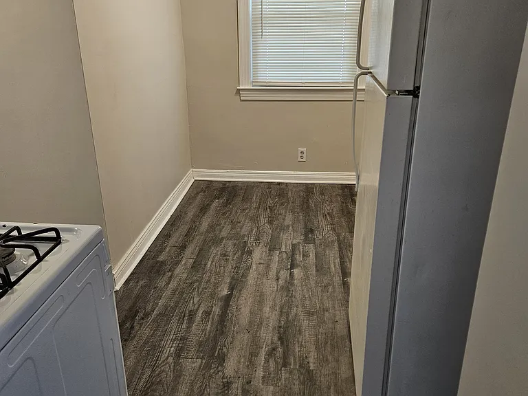 1004 S 45th St — Photo 10