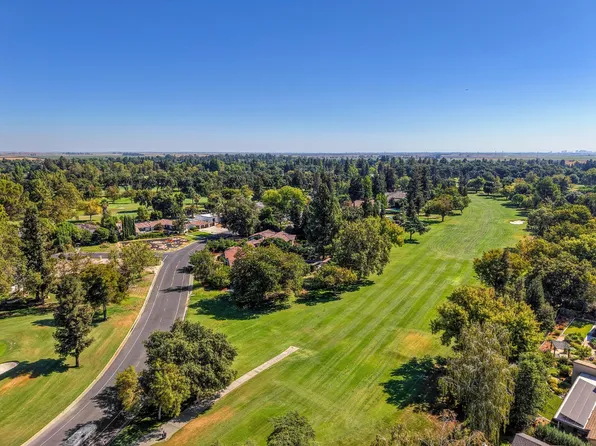 1 Clubhouse Dr, Davis, CA 95618