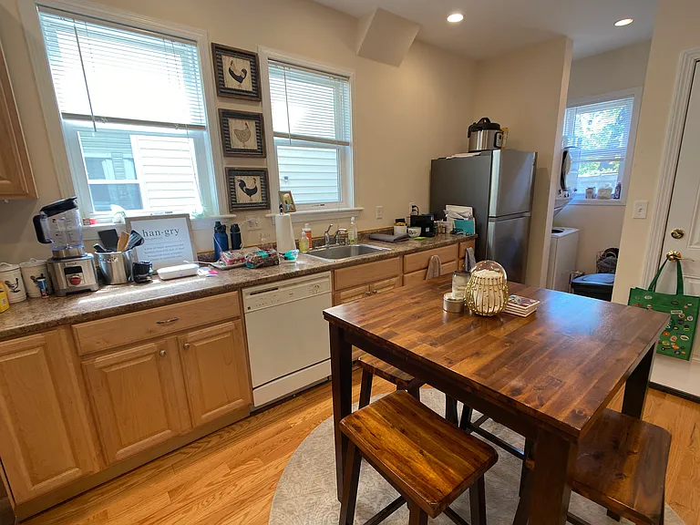19 Radcliffe Rd #1 — Photo 5