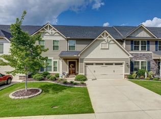 71 Hemingway Ln, Simpsonville, SC 29681