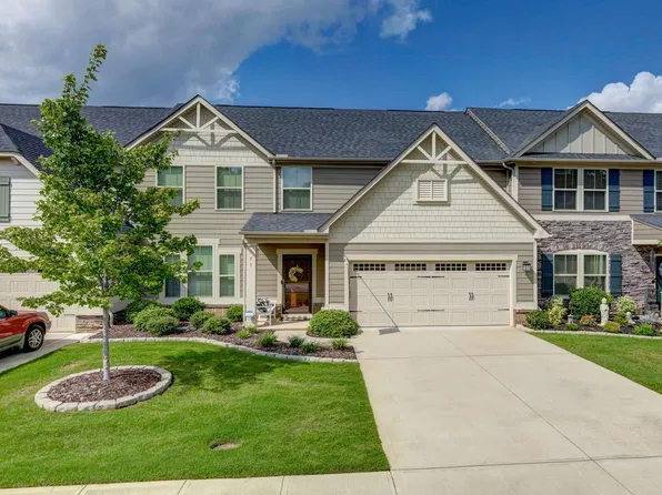 71 Hemingway Ln, Simpsonville, SC 29681
