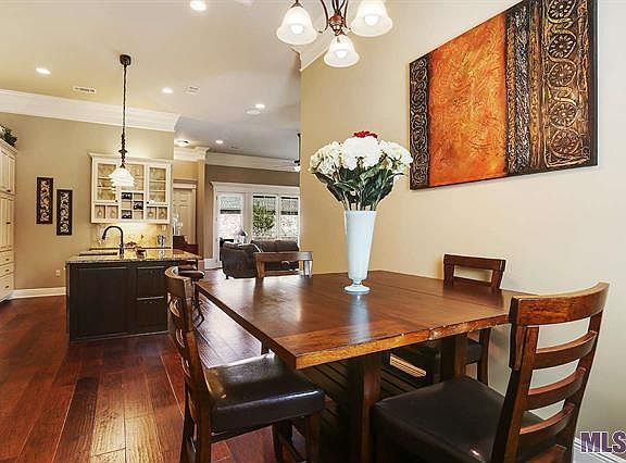 casual dining 