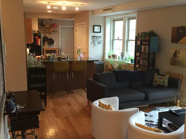 4300 Spruce St APT C205, Philadelphia, PA 19104