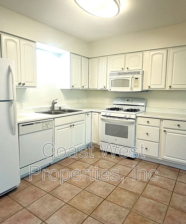 1st image of 123 Jupiter St APT 10