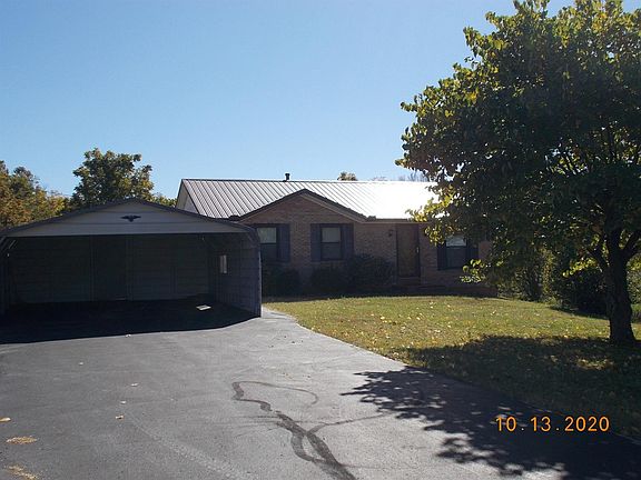 2nd image of 552 Highland Ave