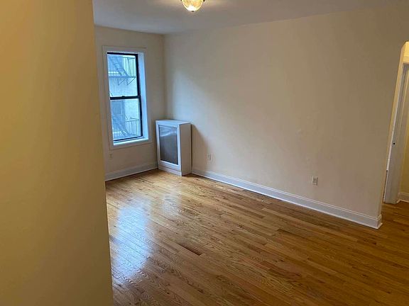 4th image of 710 W 173rd St APT 59
