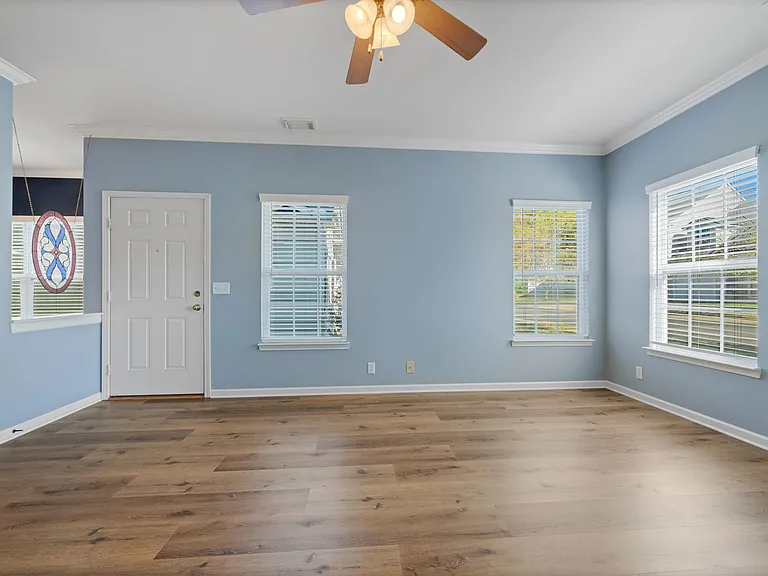 247 Harbor Village Dr — Photo 7
