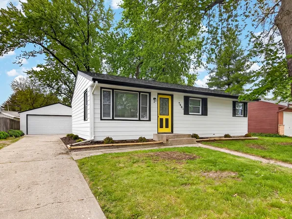 7601 Buffalo Grove Rd, Loves Park, IL 61111