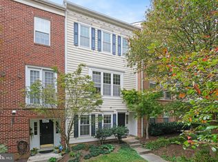 449 Leaning Oak St, Gaithersburg, MD 20878