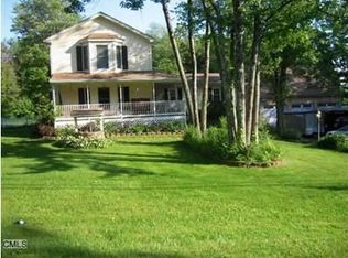 1 Wheeler Dr, Danbury, CT 06811