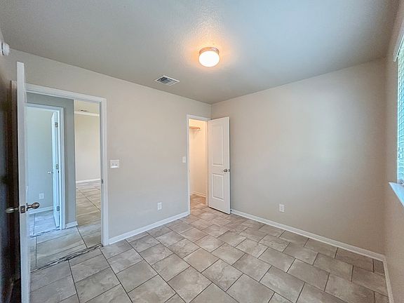 5th image of 907 Kacie Dr