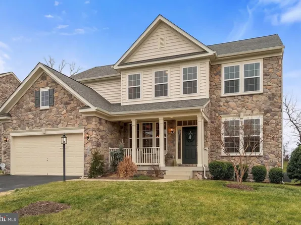 8089 Tysons Oaks Ct, Gainesville, VA 20155