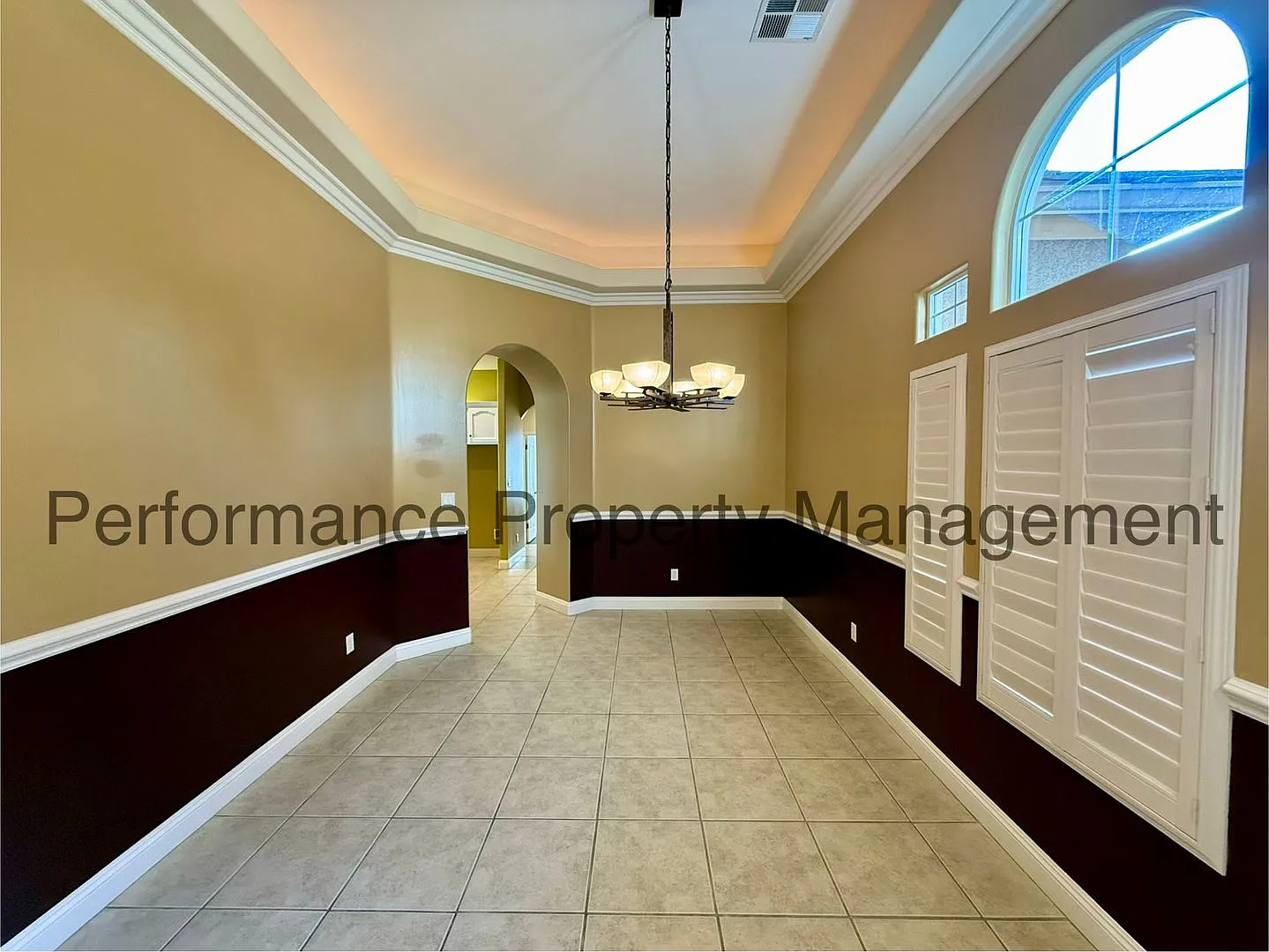 Gorgeous 3 Bed/3 Bath + Office SW Bakersfield Home W/ Solar, RBP & Deposit Alternative Option — Photo 4