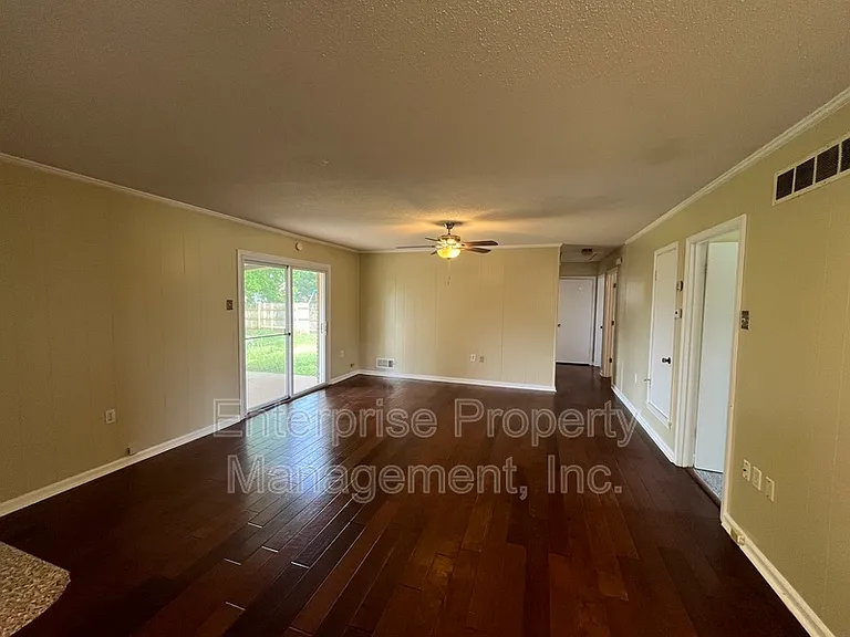 6967 Dawnhill Rd — Photo 12