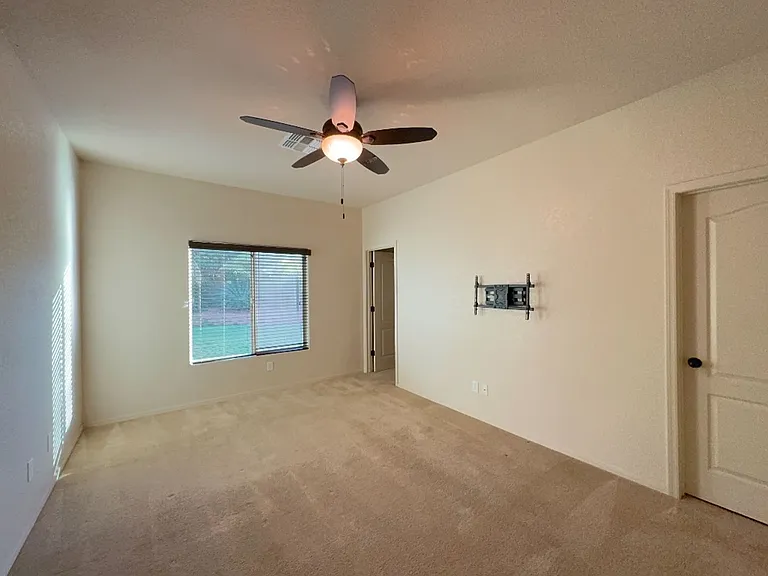 4116 Rocky Mountain Way — Photo 6