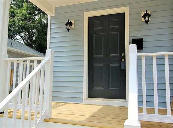 2nd image of 214 N Linden Ave