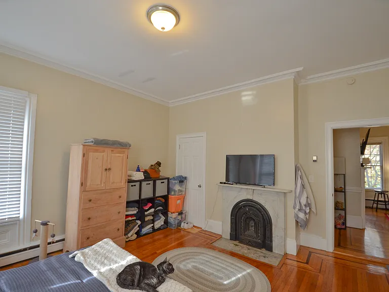 40 Bowen St #11A — Photo 19