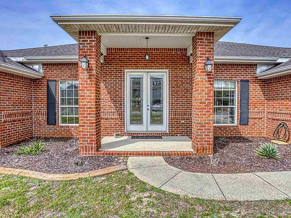 3rd image of 9660 Meadow Wood Ln