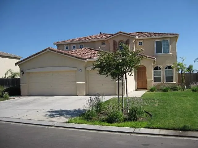 9440 Hillsborough Way photo 1