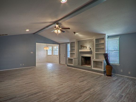 4th image of 1001 Linn Ln