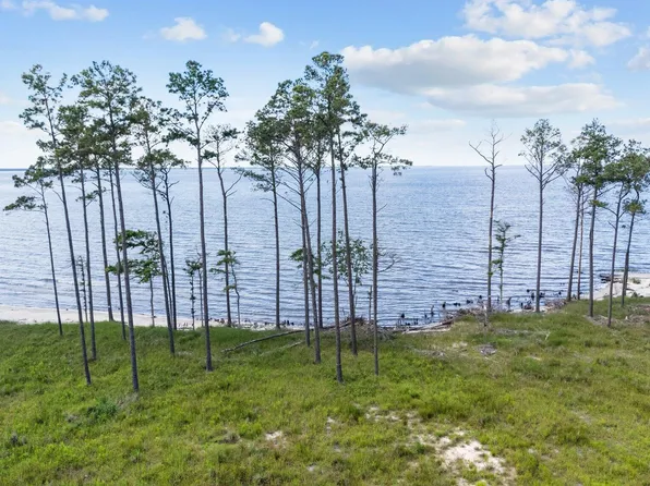 125 Bluefin Court, Beaufort, NC 28516