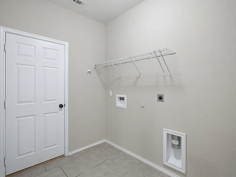 723 Trinity Star — Photo 15