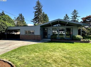 8244 NE Tillamook St, Portland, OR 97220