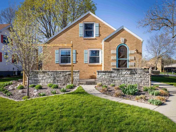 1000 Elsie STREET, Fort Atkinson, WI 53538