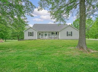 6050 Lake Side Dr, Waterloo, IL 62298