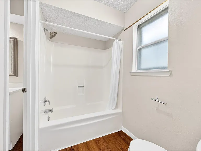 11103 Bellerive Dr — Photo 29