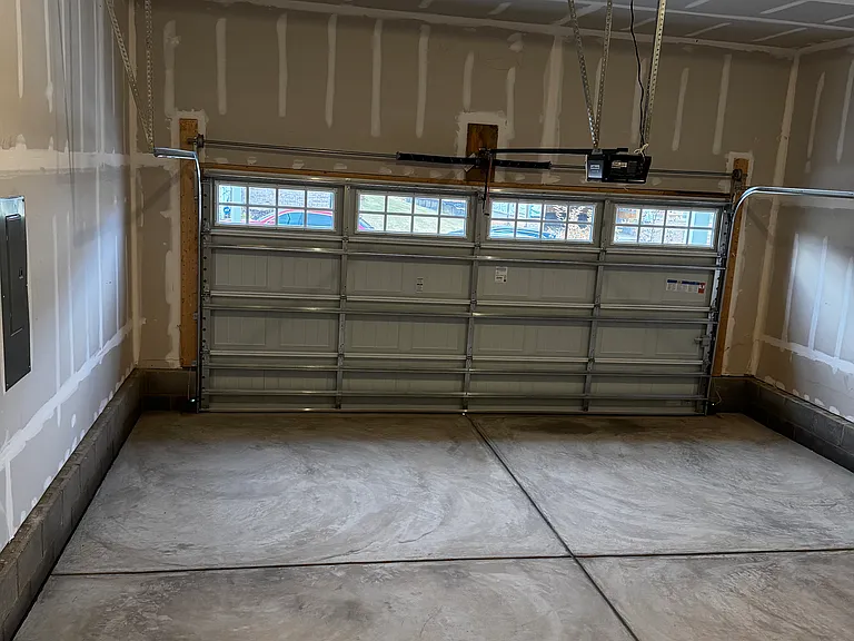 130 Highpointe Dr — Photo 19