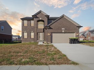 23759 Cloud Vista Dr, Macomb, MI 48042